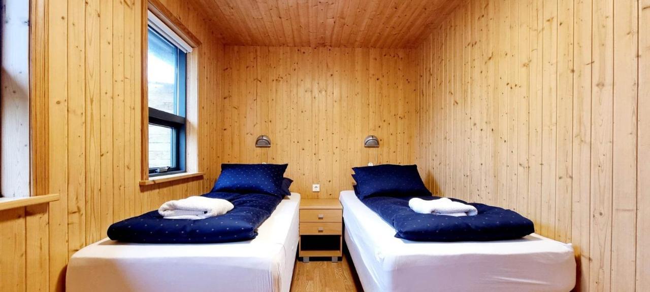 Dixon Cabin nr. 7 / Dixon sumarhús nr. 7 @Kirkjubraut Talknafjordur Exterior foto